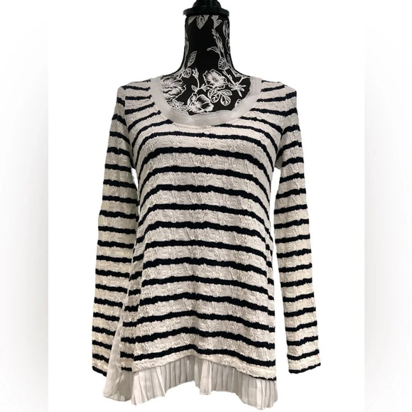 ANTHROPOLOGIE Postage Stamp top - Picture 1 of 14